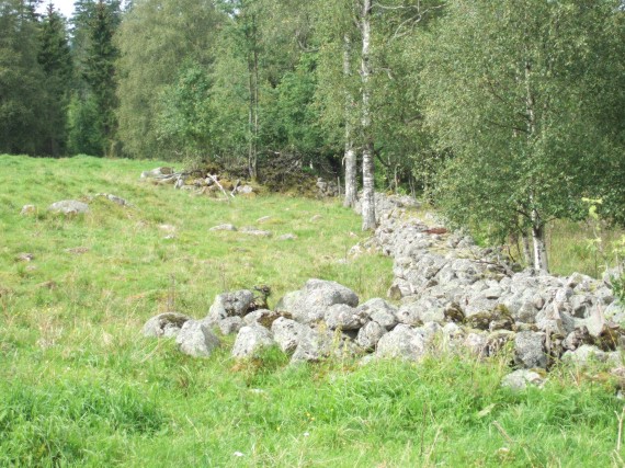 Steng&auml;rdsg&aring;rd i Holm&ouml;. /Holm&ouml;sl&auml;kten/