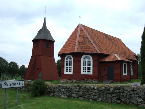 &Ouml;lsremma kyrka som Jacob Gudmundi Solignius l&auml;t bygga &aring;r 1663. Ingick i Dalstorps pastorat. /Pr&auml;stsl&auml;kt/